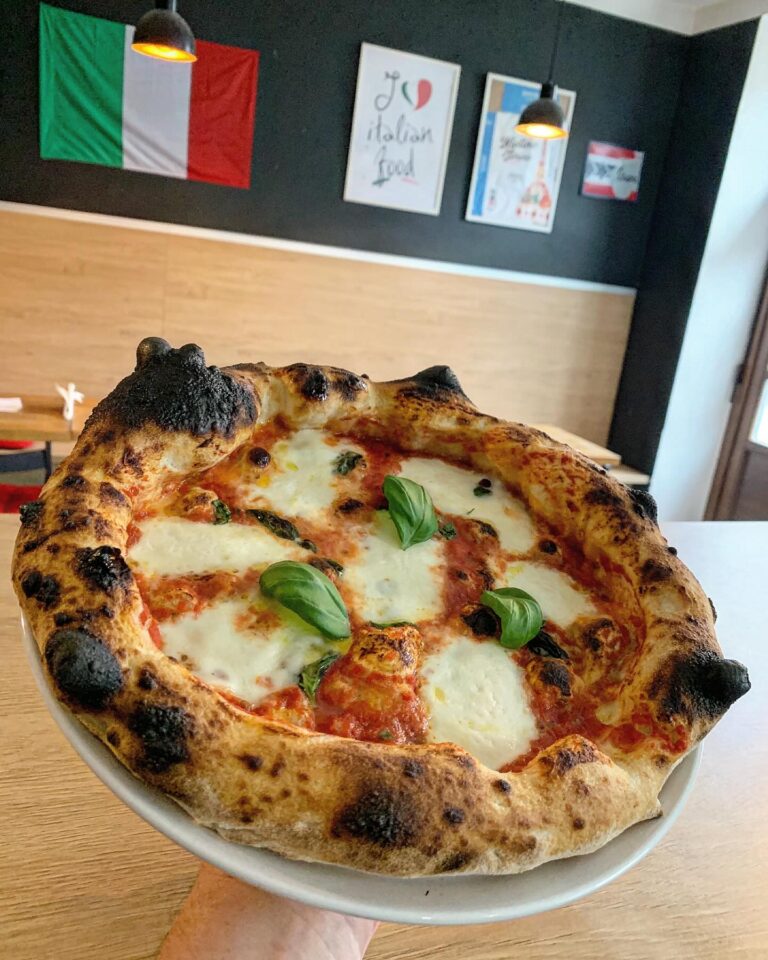 Instagram post from prova_bistroitalia. This post is in position 17.